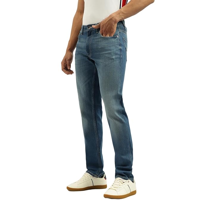 Straight fit blue jeans